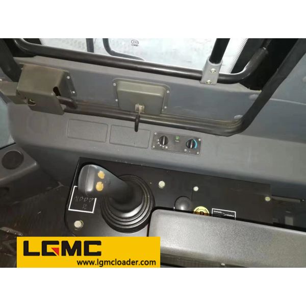 LGMC 162KW Front Wheel Loader Heavy Duty Farm Equipment