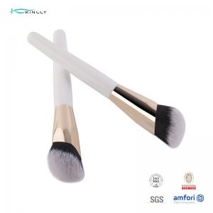 China Angled Synthetic Makeup Brush For Blending Liquid Cream powder on sale