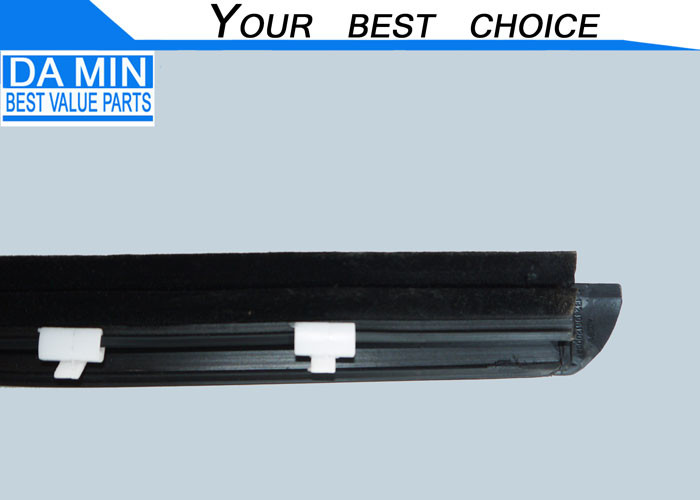 Front Door Rain Seal 1767380899 Rubber Strip And White Buckle Stick In Back