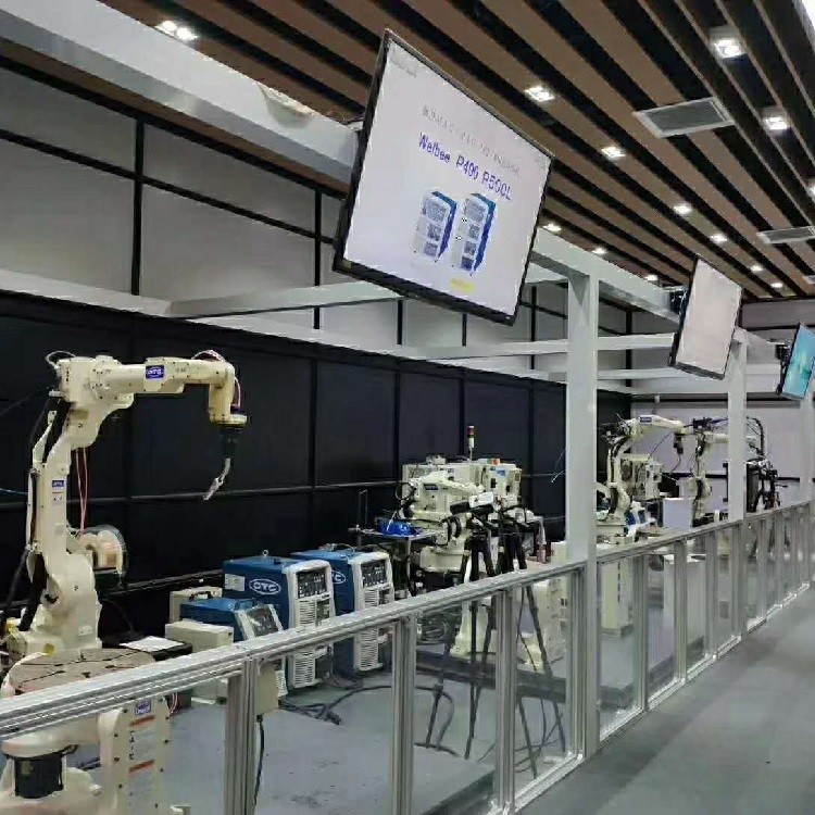 FD-B6 OTC Welding Robot Industrial Robotic Arm Floor Type Installation