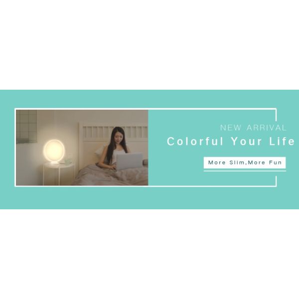 Remote Control RGBW LED Mood Lighting Lamp with 3000K Color Temperature