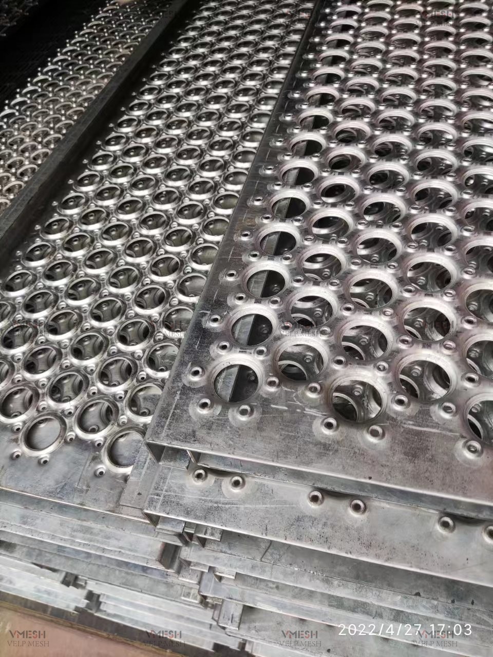 Customized Modern Design Aluminum Metal Grating For Stairway