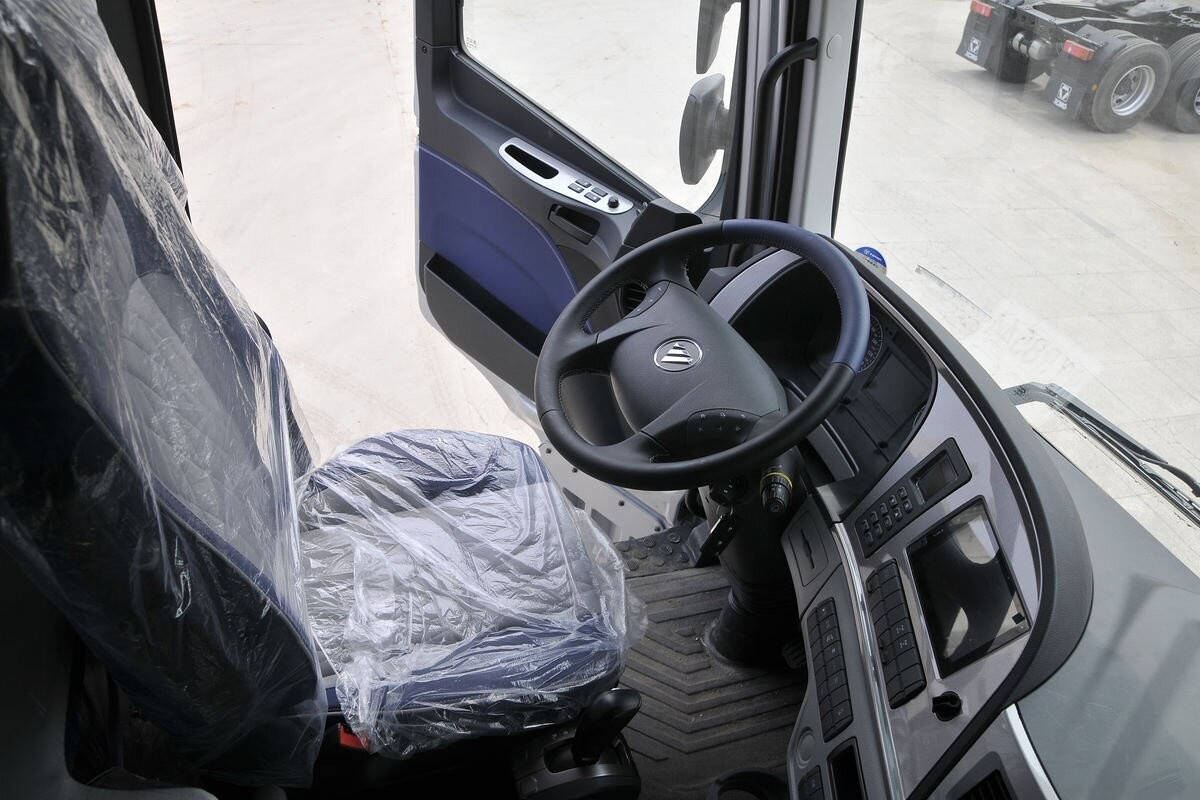 Used Powerful Performance Heavy Loads Tractor Head Foton Auman 510hp 6-Cylinders Cummins Engine