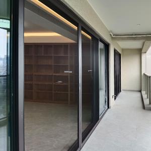 Wholesale OEM Retractable Fly Screens For Sliding Doors Anti Scratching from china suppliers