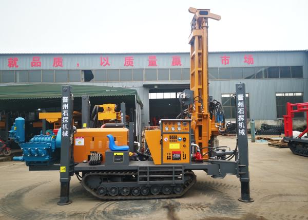 200m Crawler Mounted Borehole Drilling Rig With 3 Meter Drilling Rods By