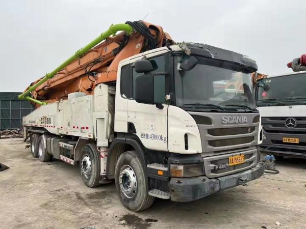 Zoomlion 56m Contractor Used Concrete Pump Second Hand Equipment for Smooth