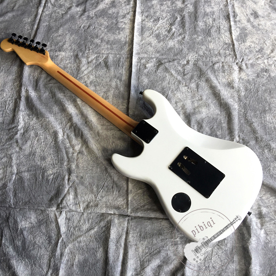 2020 New Electric Guitar Red Heart and Letters White Body Vibrato System Black Hardware Customized All Colors Logo Custo