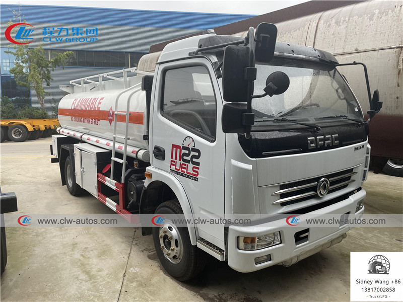 5cbm Dongfeng Duolica 4x2 Fuel Transport Truck With Dispenser