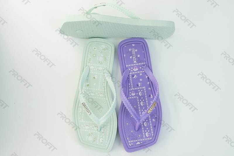 Summer PVC Strap PE Outsole Square Toe Flip Flop For Lady