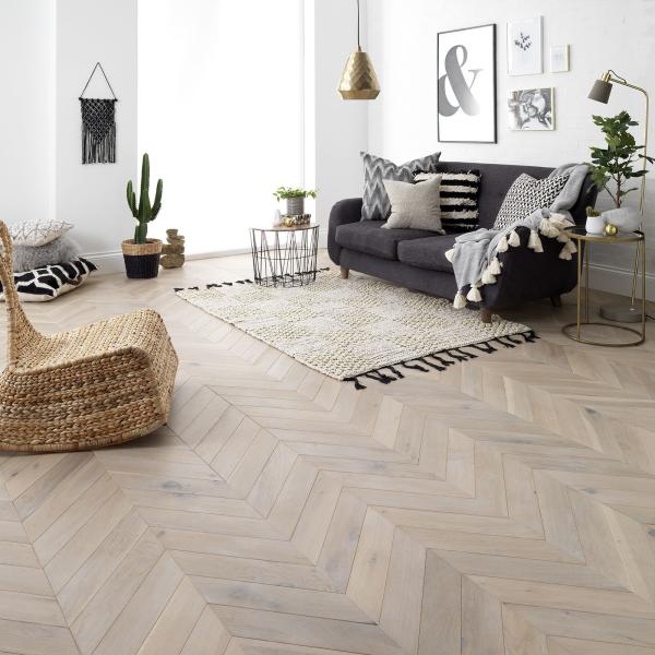 Eco-Friendly Fishbone Oak Engineered Wood Flooring Durable and Stylish for