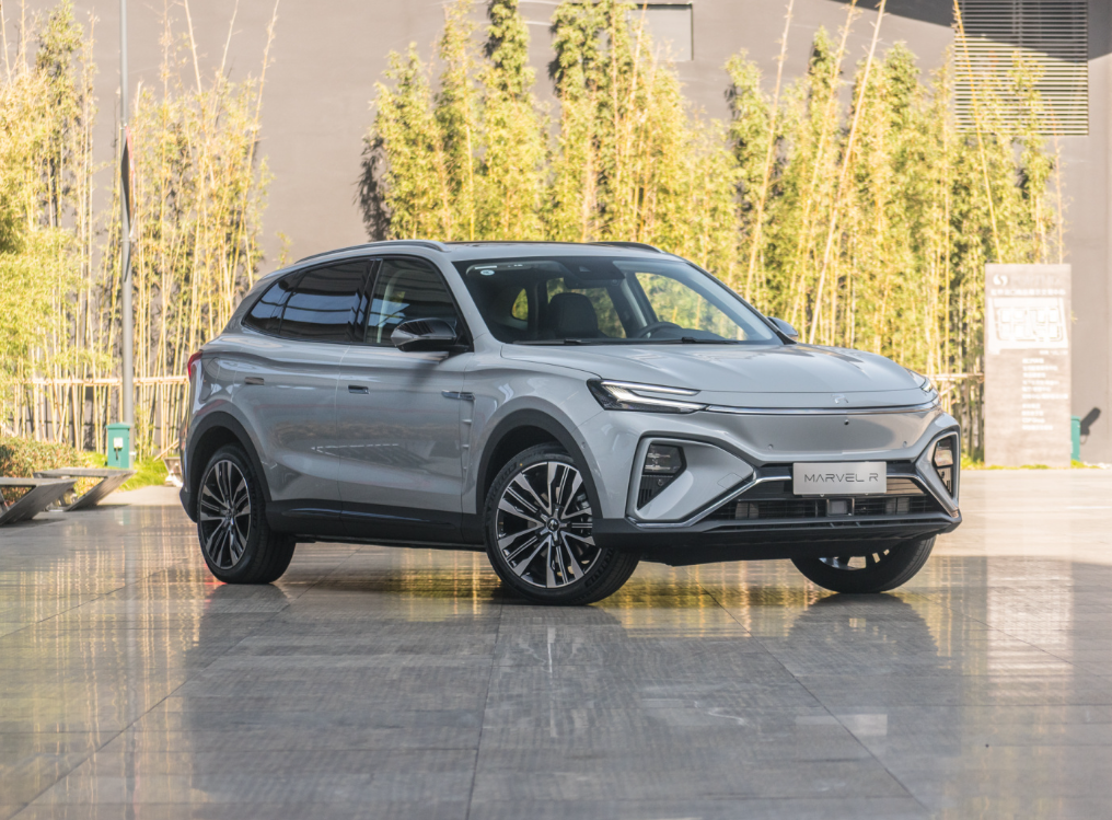 2023 White Pure Electric Suv Feifan Marvel R With Large Battery 170km/h High Speed And Supported Fast Charging
