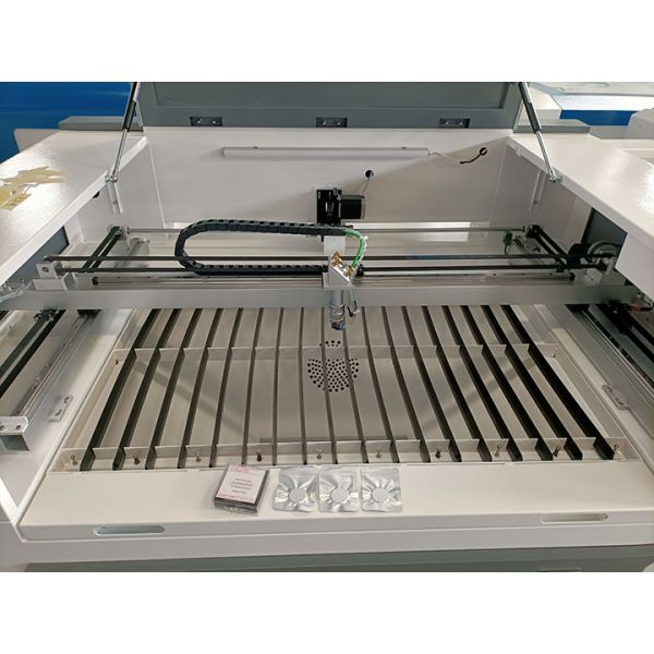 Taiwan Hiwin square rails PVC MDF Acrylic Sheet Laser Cutting Machine Co2 Leather Laser Engraving Machine