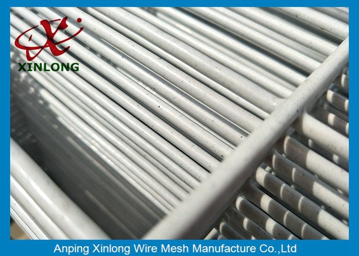 Electric Galvanized Wire Mesh Fence Square Shape For Home Eco Friendly