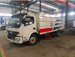 Dongfeng Road Sweeper Truck / Road Cleaning Truck With Cummins Engine