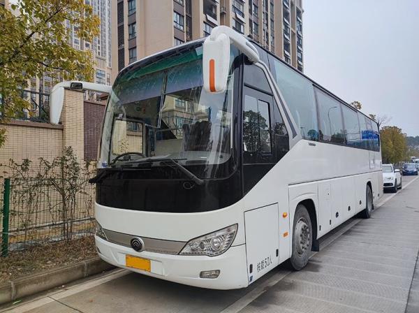 Yutong Diesel Coach Buses Euro 5 Used Tourist Bus Displacement LHD Steering