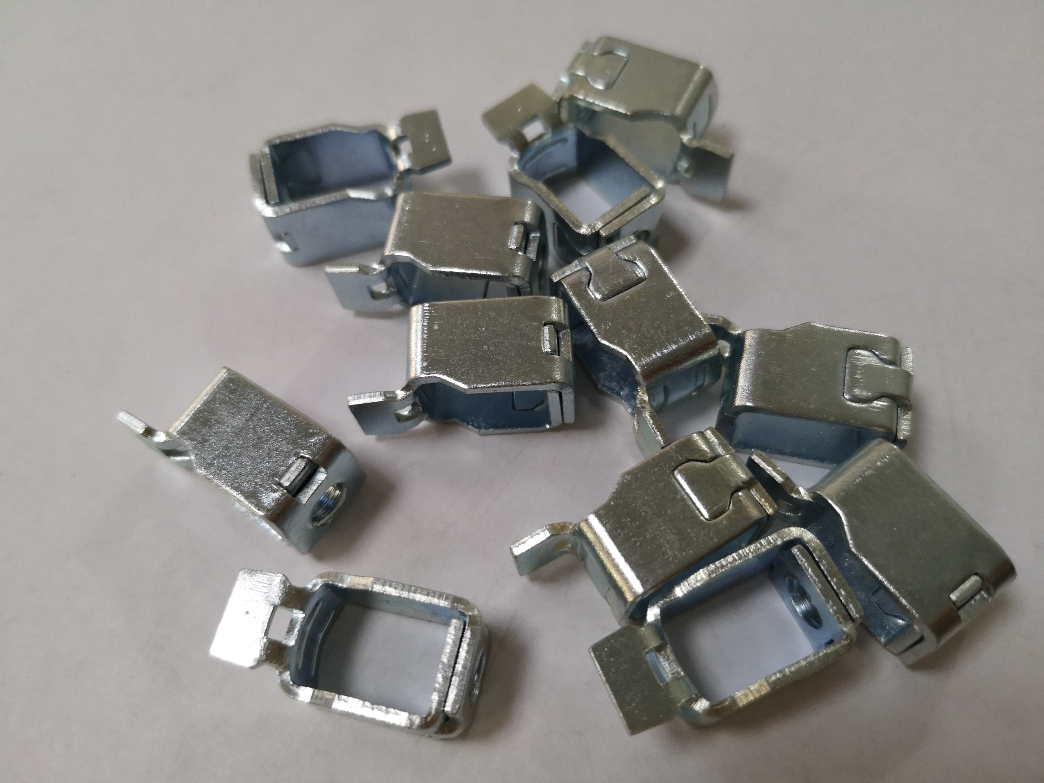 Precision Terminal Block Screws – Anti-Corrosion | High Torque Strength | Customizable Head & Thread Types | Ideal for Electrical & Industrial