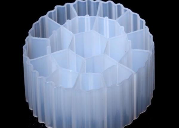 Plastic MBBR Bio Media HDPE K3 Aquaponics Filter Media 500 m2/m3 fda safty