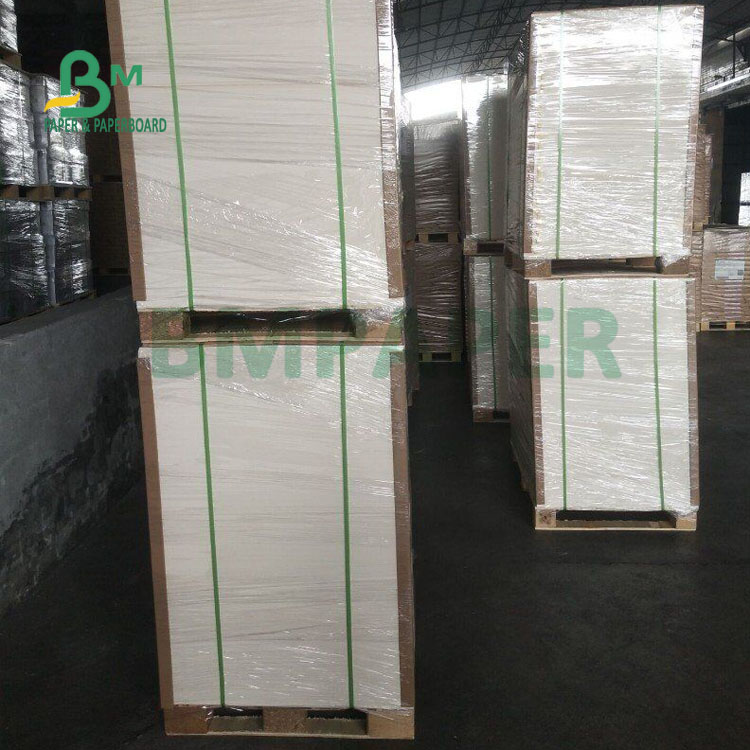 300gsm Brown White CKB Board For Frozen Food Package Good Stiffness 74 x 106cm
