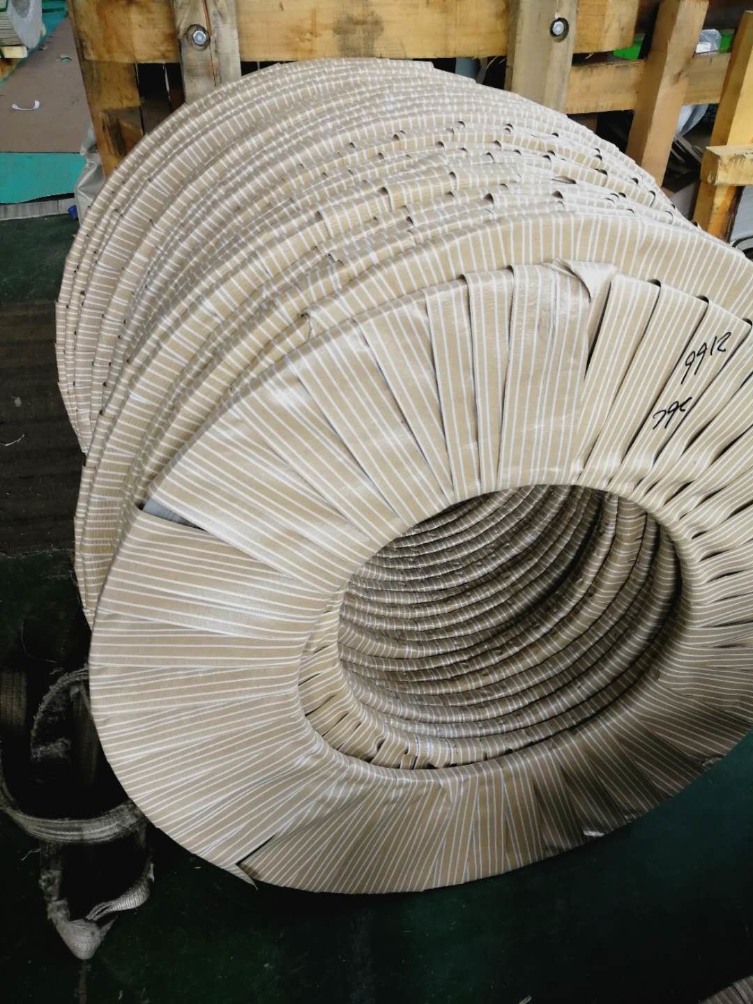 0.01 - 3mm thick 301 Stainless Steel Coils SUS301 1/2 Hard / Full Hard Stainless Steel Strip