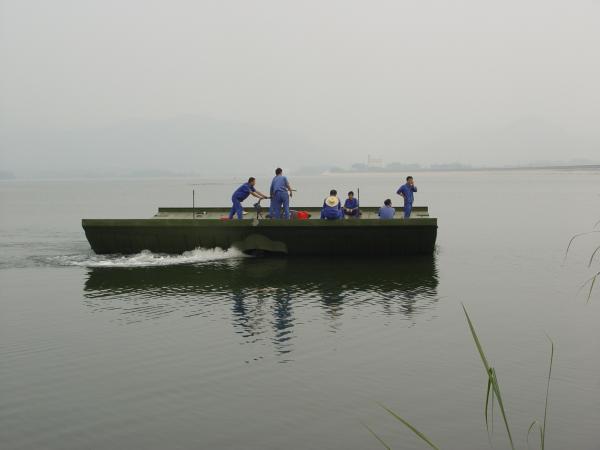 Vehicle Loading 2.5m/S Ferry Fast Erectiion Pontoon Equipment With Full Load 2