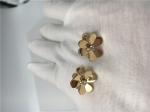 Unique Luster Diamond 18K Gold Earrings With Heart Shaped Petal Design