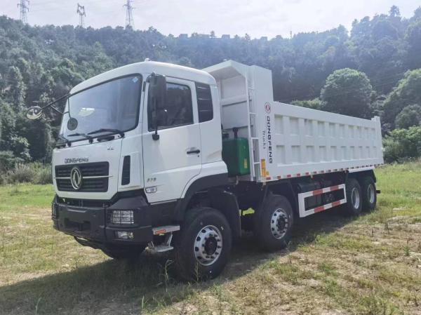 Dongfeng 6 Cylinders 375hp Euro2 Curb Weight Chassis 10.5T 12 Forward Gears 2