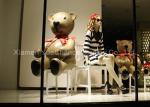 Life Size Window Display Decorations Spray Color Finish Fiberglass Teddy Bear