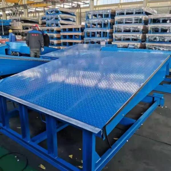 Logistic Park High Volume Hydraulic Driving Loading Dock Leveler Heavy Duty
