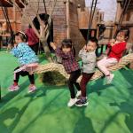 Khaki Walking Playground Rope Bridge 2.5mX120mm For Amusement Park