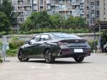 Independent Suspension Petrol Sedan Cars With Length 4300mm/169.3in And 4 Doors