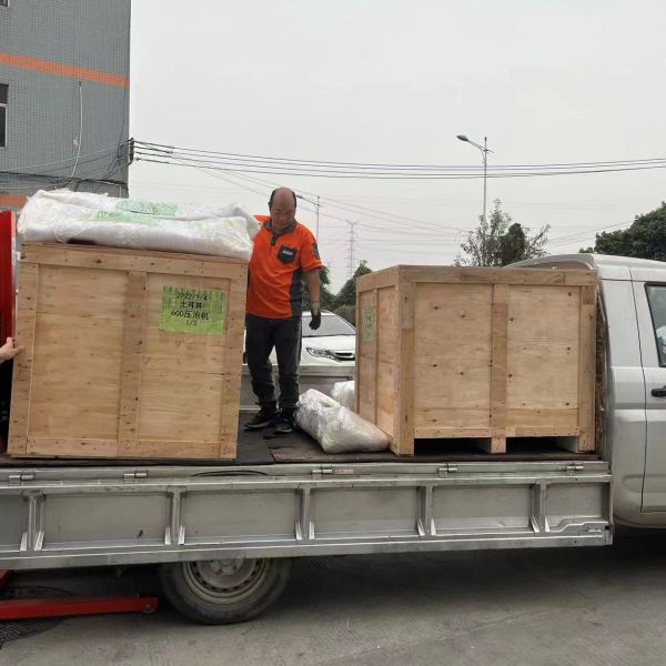 DG-600BP Paper Box Air Bubble Pressing Machine Rigid Wine Box Wrapping Machine