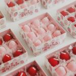 Home Decorative Aromatherapy Gift Set Lovely Creative Candle Strawberry