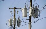 Pole mounted oil filled auxiliary voltage potential transformer 33/0.22kV 500VA