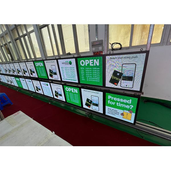 P2.6 Small LED Signage Advertising LED Screen 500*500mm 4G Network Control
