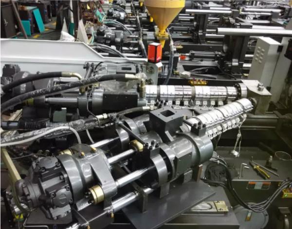264 Grams Small Injection Molding Machine / Toy Injection Molding Machine 5