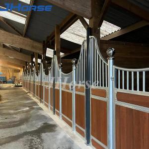 Wholesale Standard 14ft Horse Stable Box With Barn Door Customizable Sliding Or Swing Front from china suppliers
