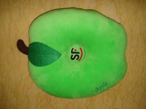 China SF-Express apple-shaped pillow inseted with USB speaker on sale