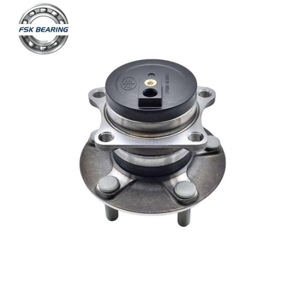 Durable GS1D-26-15XB Rear Wheel Bearing And Hub Assembly Axle Head Housing For
